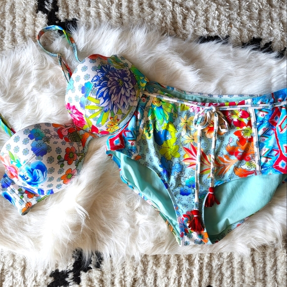 Johnny Was Other - Johnny Was 2 Piece Swimsuit Size Large